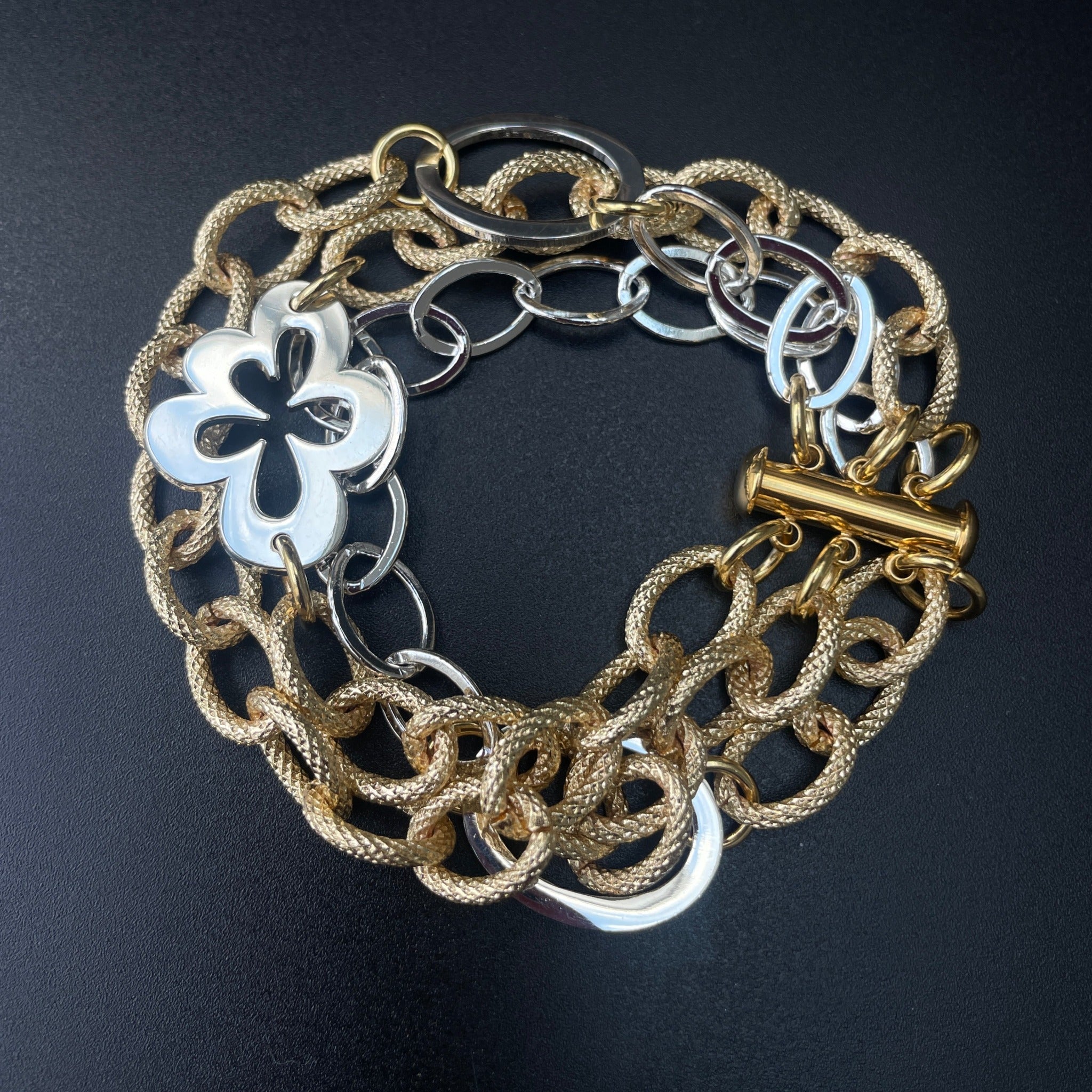 Single Flower Chain Armband